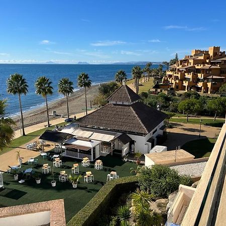 Bahia De La Plata Seafront Apartment Estepona Ngoại thất bức ảnh