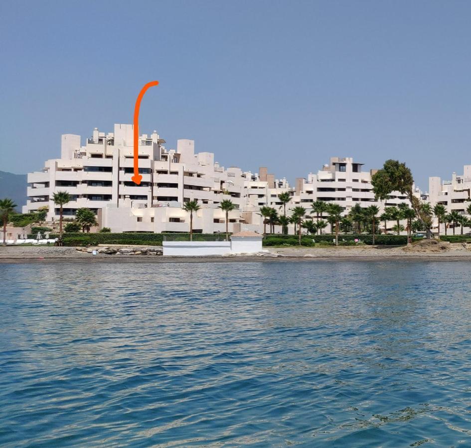 Bahia De La Plata Seafront Apartment Estepona Ngoại thất bức ảnh